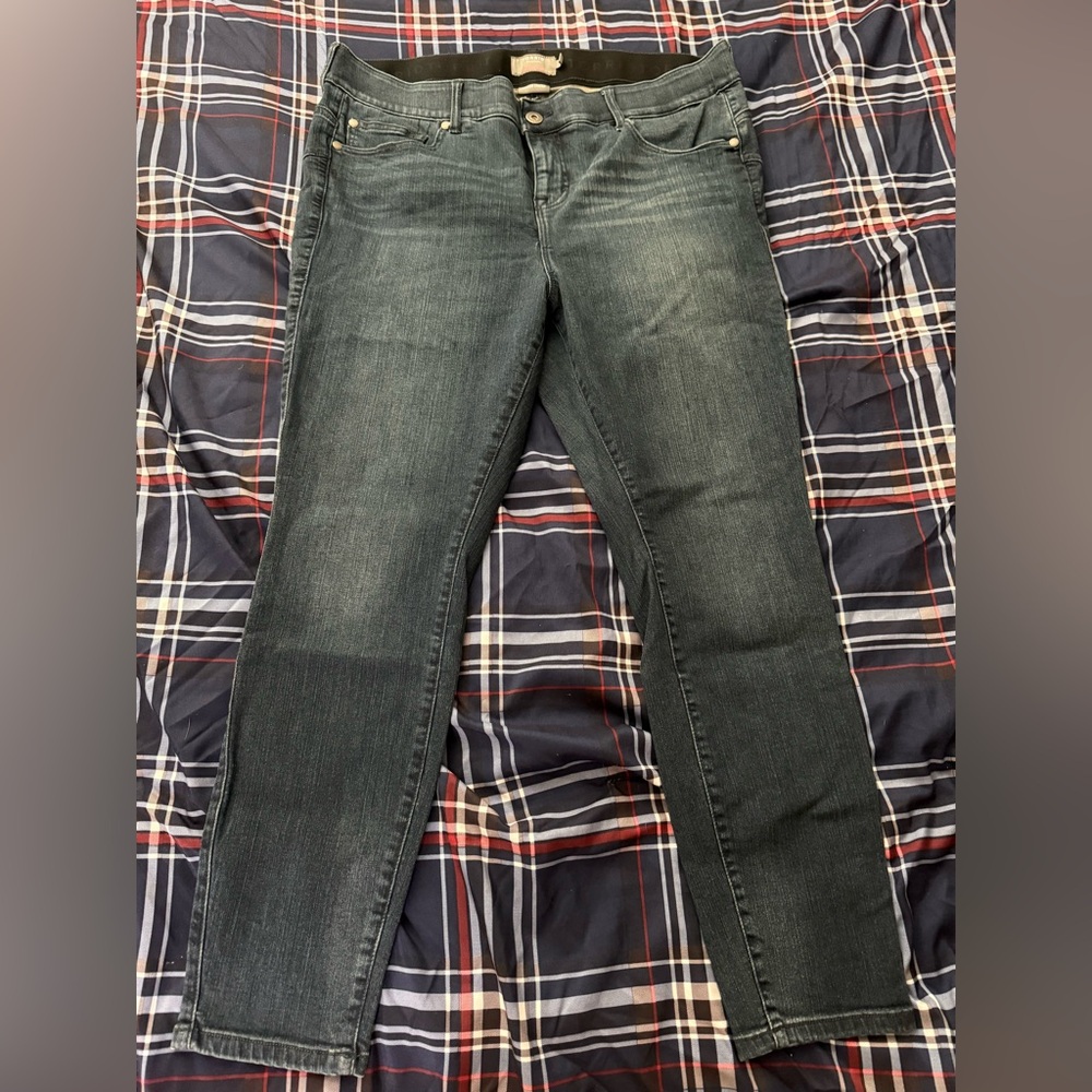 Torrid Bombshell Skinny jeans size 18s, plus